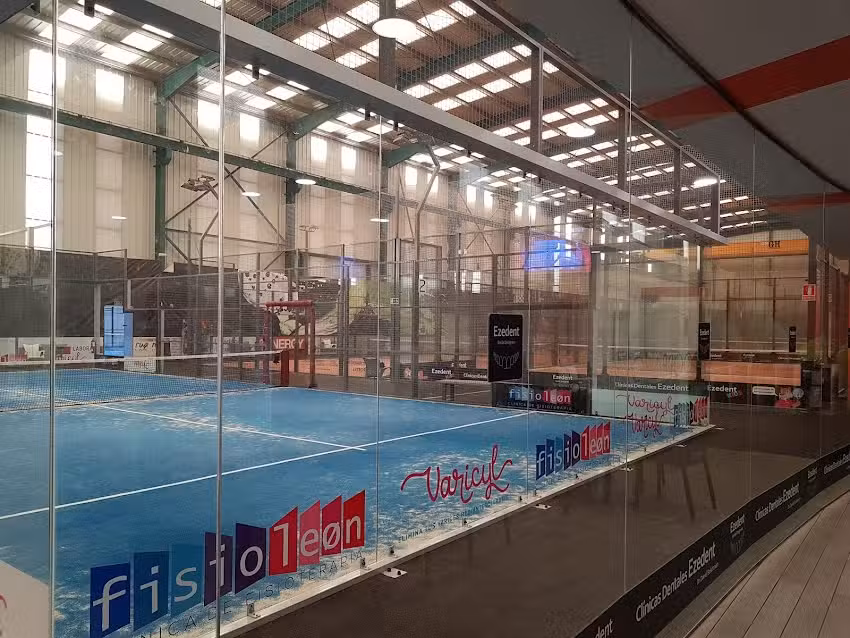 Central Padel Le&oacute;n