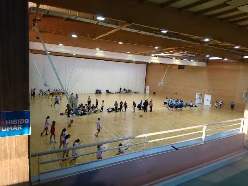 Centro Deportivo Municipal Las Cruces