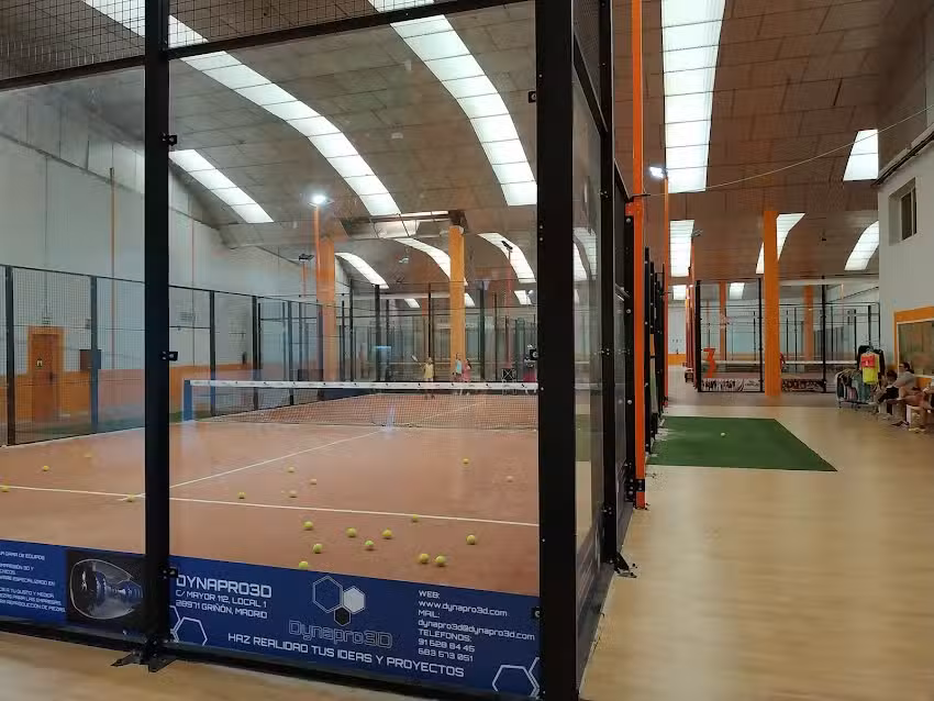 Centro Deportivo P&aacute;del Indoor Gri&ntilde;&oacute;n