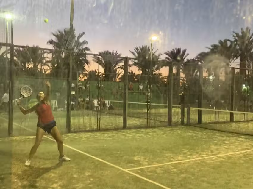 Centro Deportivo Puerto Rey | Gimnasio, p&aacute;del, tenis, golf y f&uacute;tbol