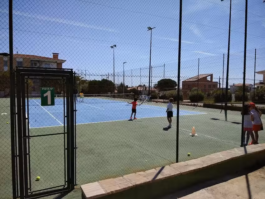 Club de Tenis El Roman&iacute;
