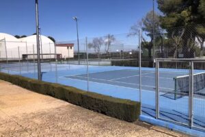 CLUB DE TENIS MANZANARES.