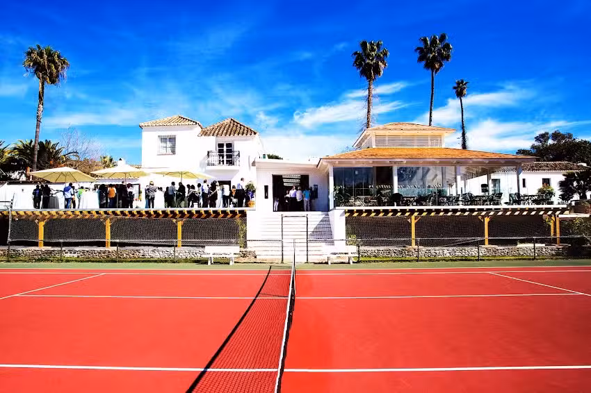 Club de Tenis y Padel Lew Hoad