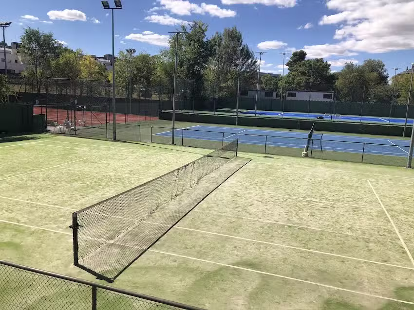Escuela de Tenis & Padel Somosaguas