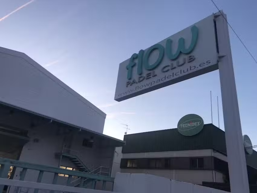 Flow P&aacute;del Club