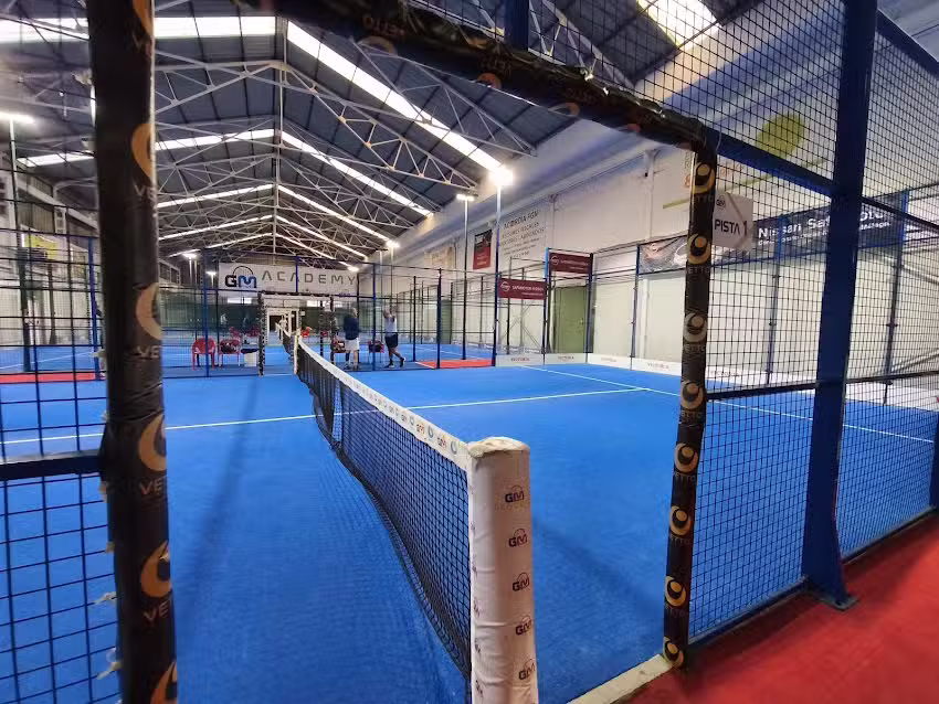 GM P&aacute;del Indoor