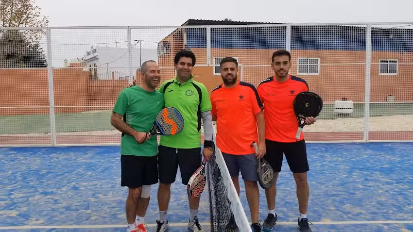 Invictus Padel Academy