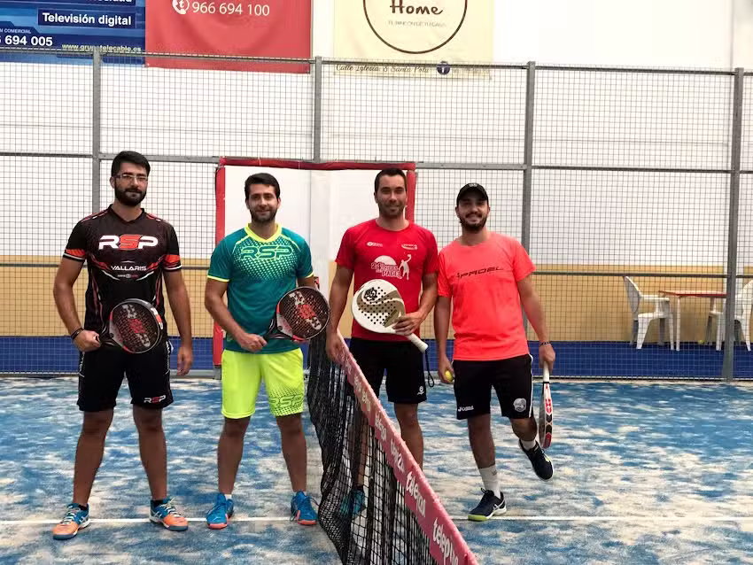 KM p&aacute;del Santa Pola &ndash; Escuela de P&aacute;del