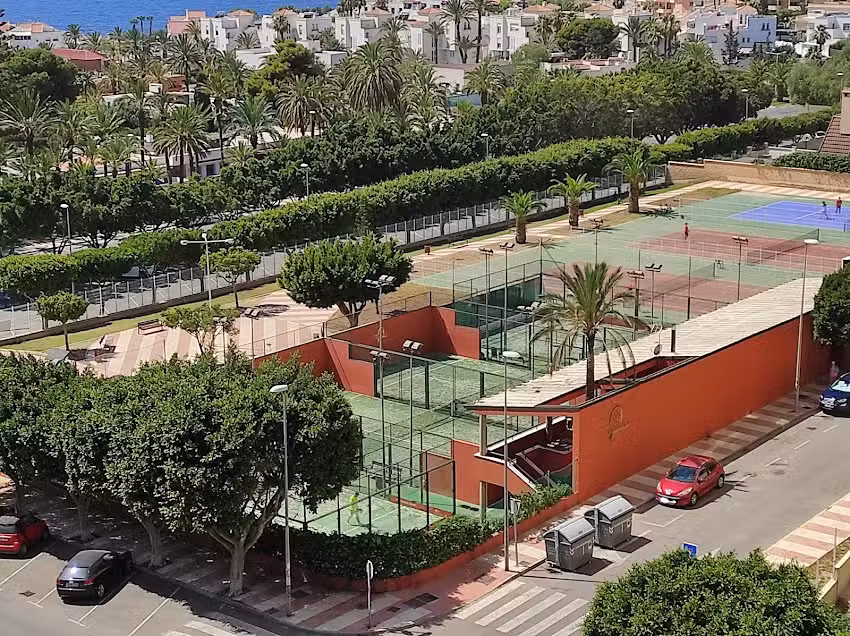 Padel Aguadulce
