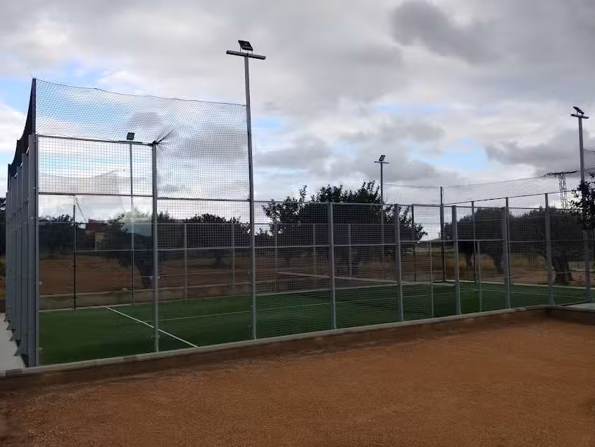 P&aacute;del & Pickleball El Estrecho