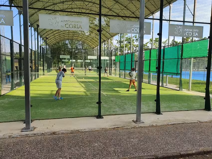 PickyPadel Escuela Deportiva.