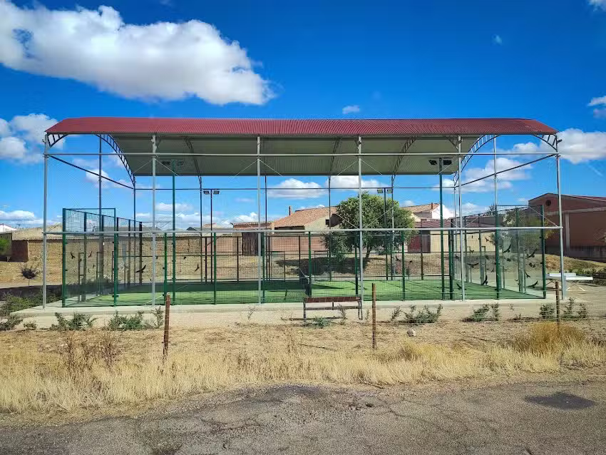 Pista de p&aacute;del