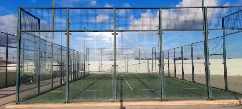 Pista de P&aacute;del