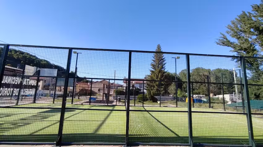 Pista de p&aacute;del