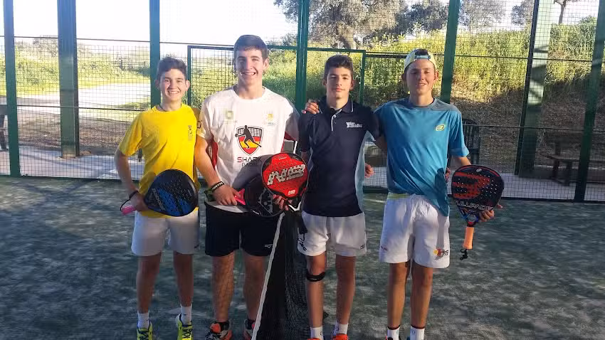 Pista de P&aacute;del