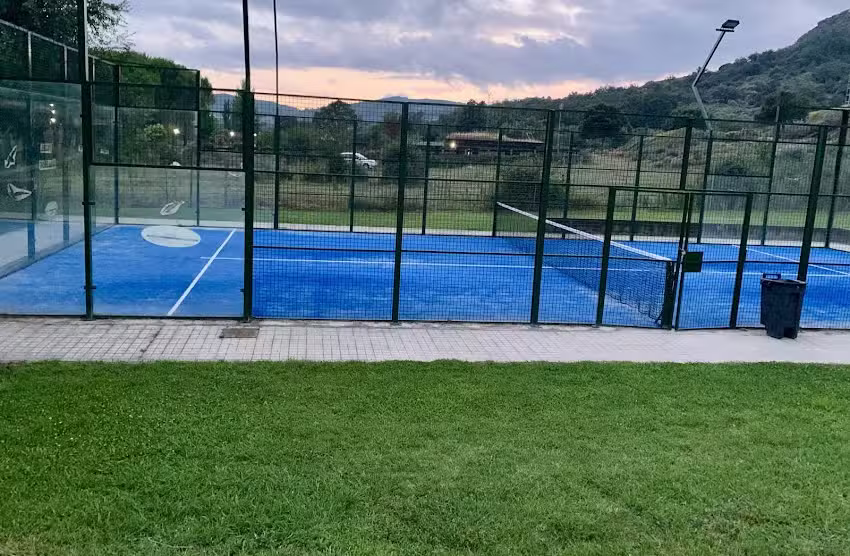 Pista de P&aacute;del