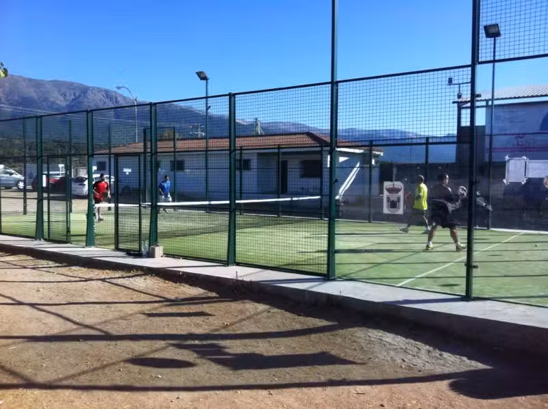 Pista de p&aacute;del