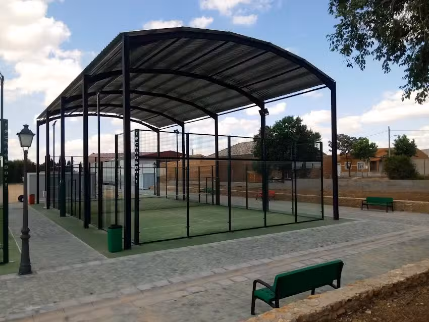 Pista de P&aacute;del