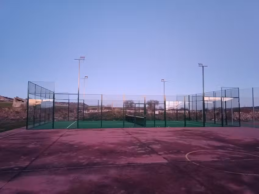 Pista de p&aacute;del