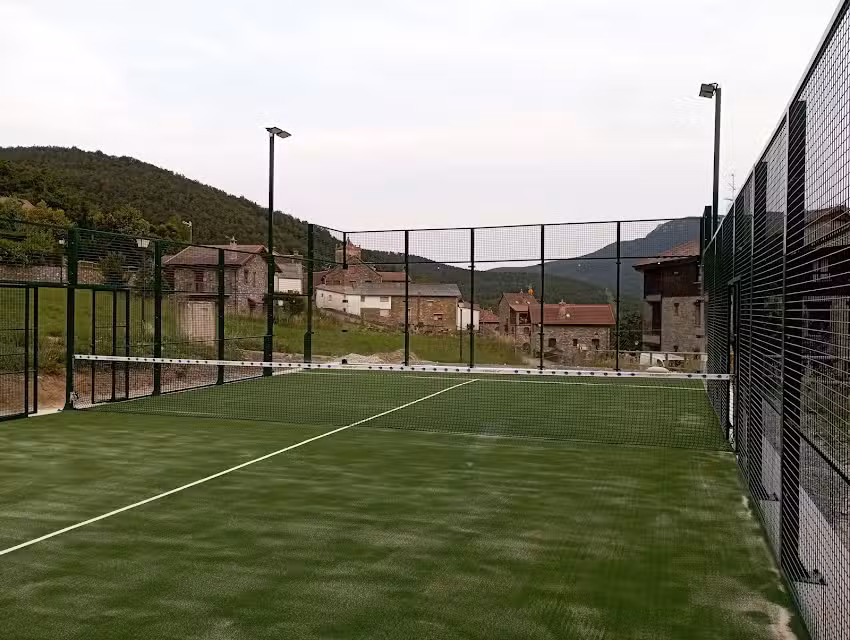 Pista de p&aacute;del de Jasa