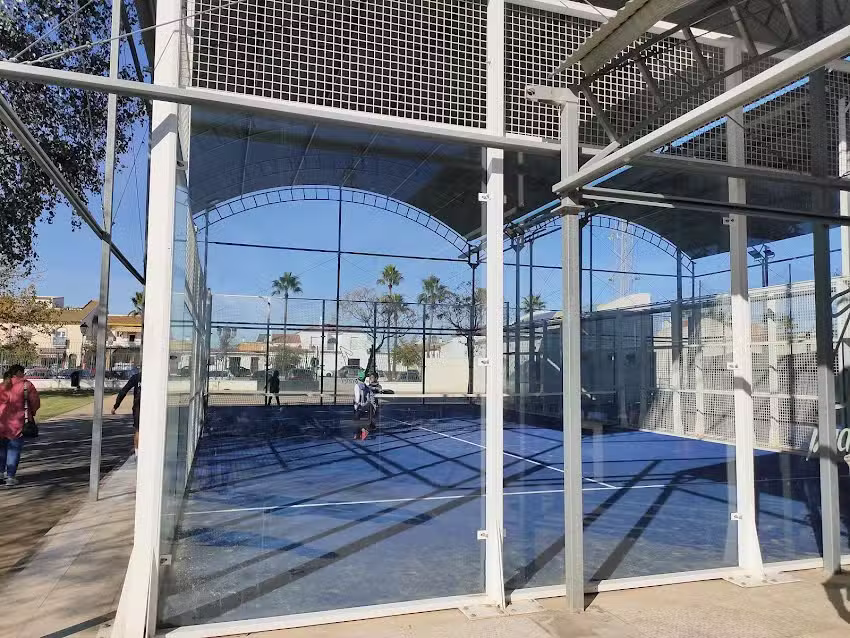 pista de p&aacute;del municipal