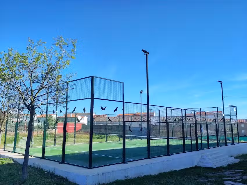 Pista de p&aacute;del municipal