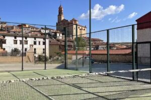 Pista de Pádel Municipal de Orihuela del Tremedal.