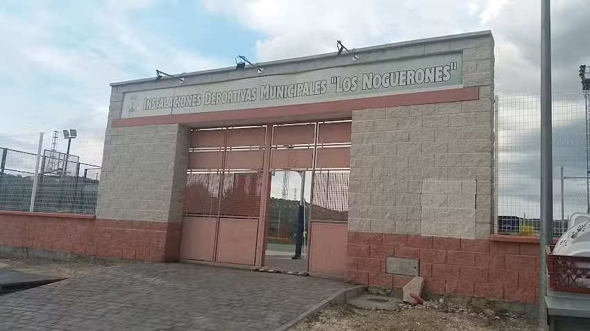 Pista de P&aacute;del Municipal Los Noguerones