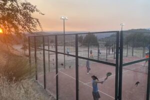 Pista de p&aacute;del Navarrevisca