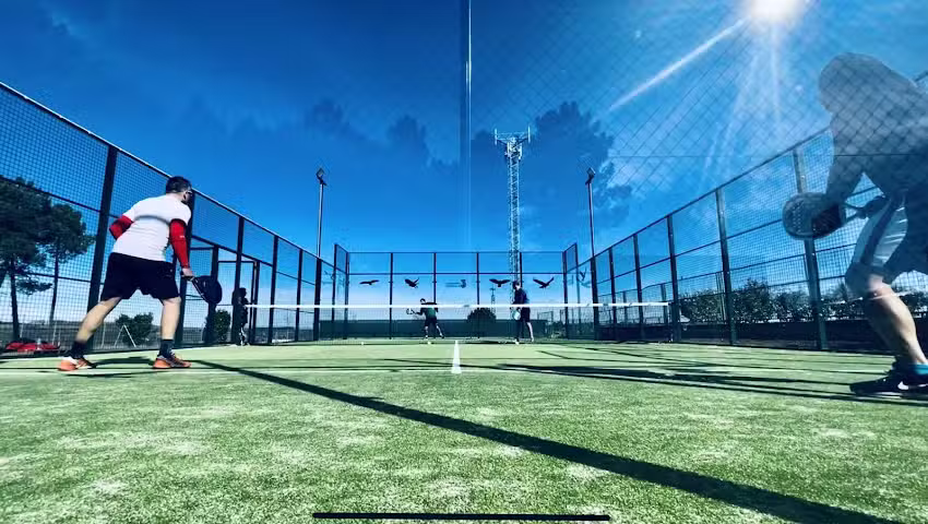 Pista de P&aacute;del P&uacute;blica Municipal de Alca&ntilde;ices.