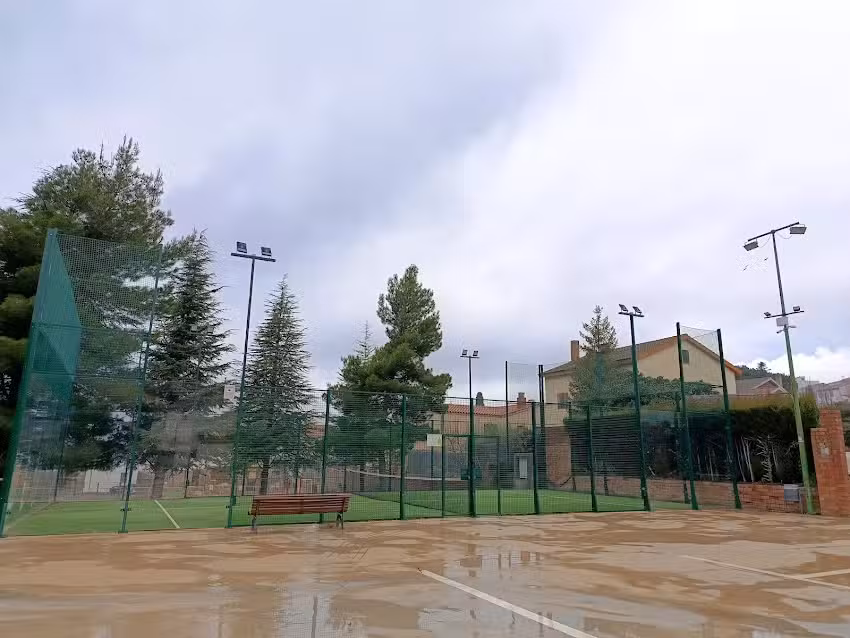 Pista municipal de p&agrave;del d&rsquo;Ulldemolins