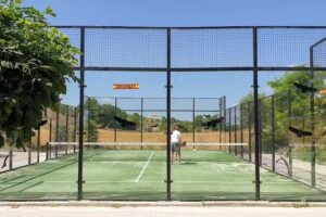 Pista municipal de P&aacute;del de Urue&ntilde;as