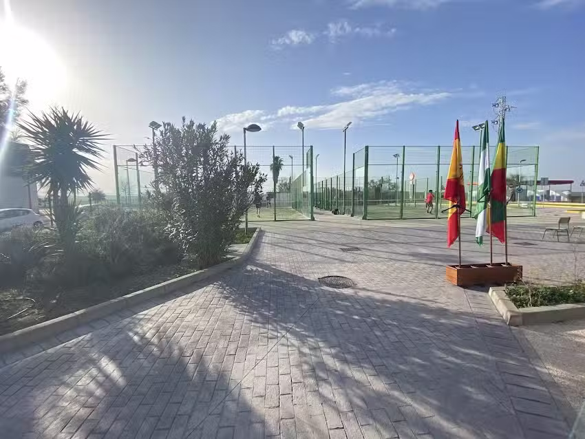 Pistas de p&aacute;del Asociaci&oacute;n deportiva juvenil Don Juan Manuel Ramos