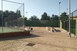 Pistas de P&aacute;del y Tenis de Alovera.