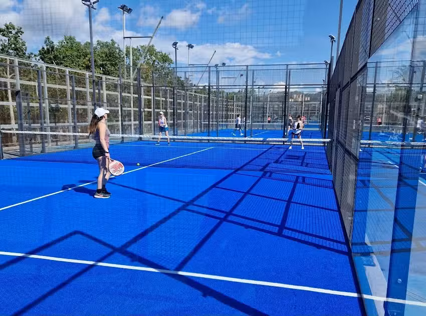 Pistas Municipales de Tenis y P&aacute;del la Llosa de Bon Pastor