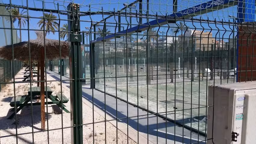 S&oacute;lo P&aacute;del Club