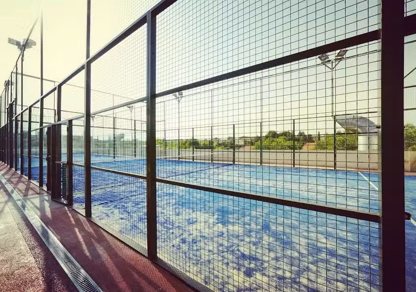 Somosaguas P&aacute;del Club Escuela